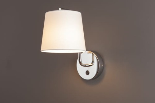 Elegancki kinkiet z białym abażurem i włącznikiem 1xE27 CHICAGO W0195 MAXLIGHT